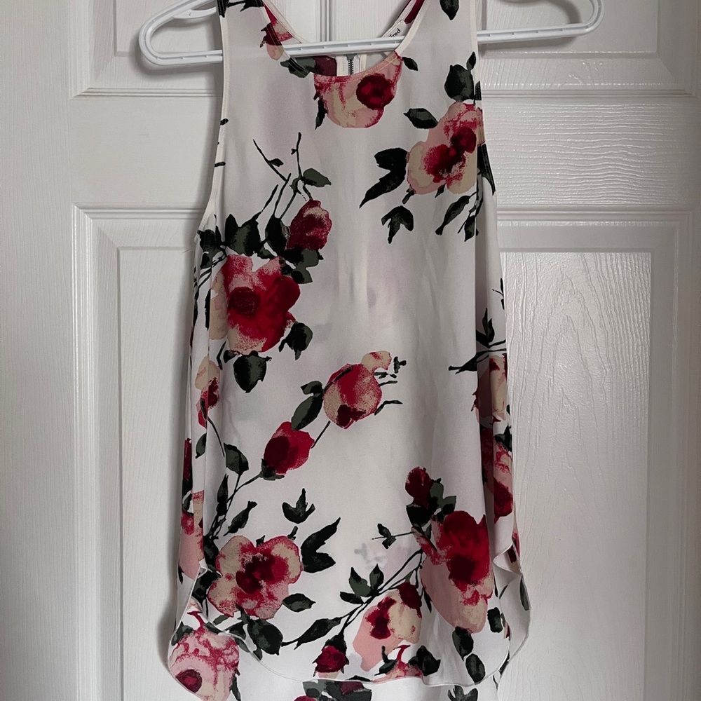 Wilfred White Floral Sleeveless Top